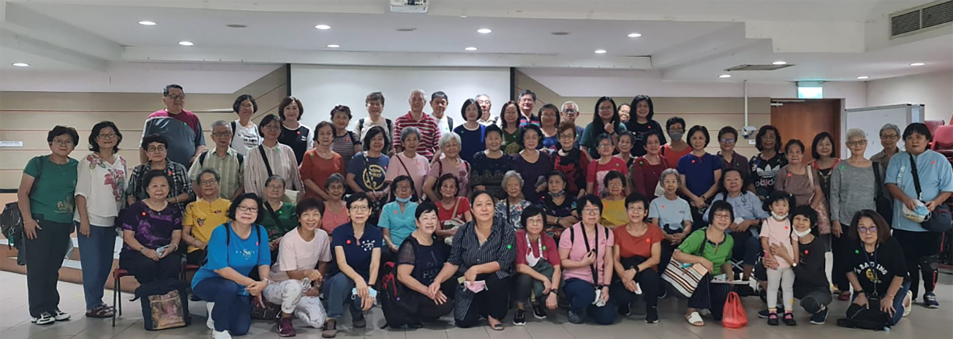 乐龄团契在教会