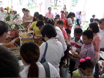 恩泽关怀中心庆周年2