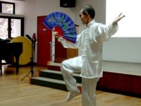 才华横溢恩龄秀